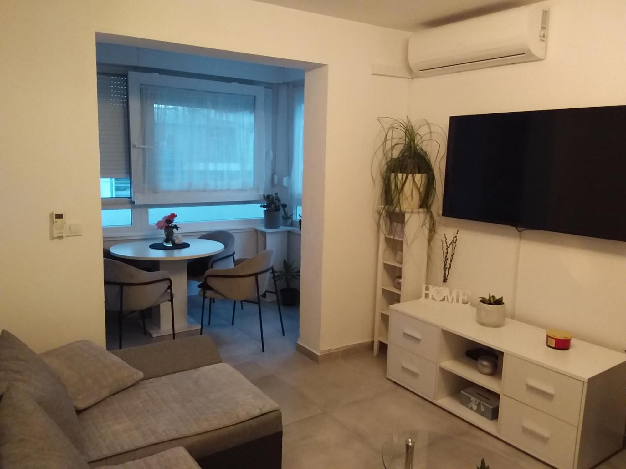 Tonio Apartment *